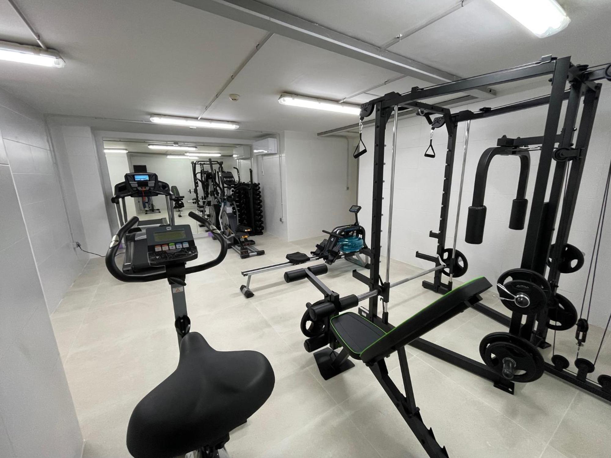 Apartamentos Playa Victoria Cadiz Ngoại thất bức ảnh